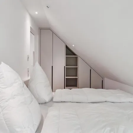 Prachtig Met 1 Slaapkamer *