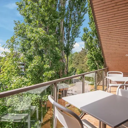 1 Bedroom Stunning In Tossens Lejlighed