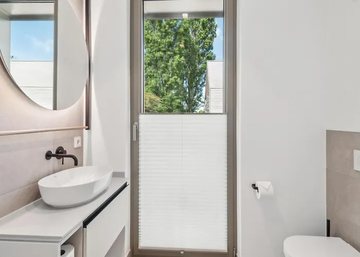 1 Bedroom Stunning In Tossens Stick
